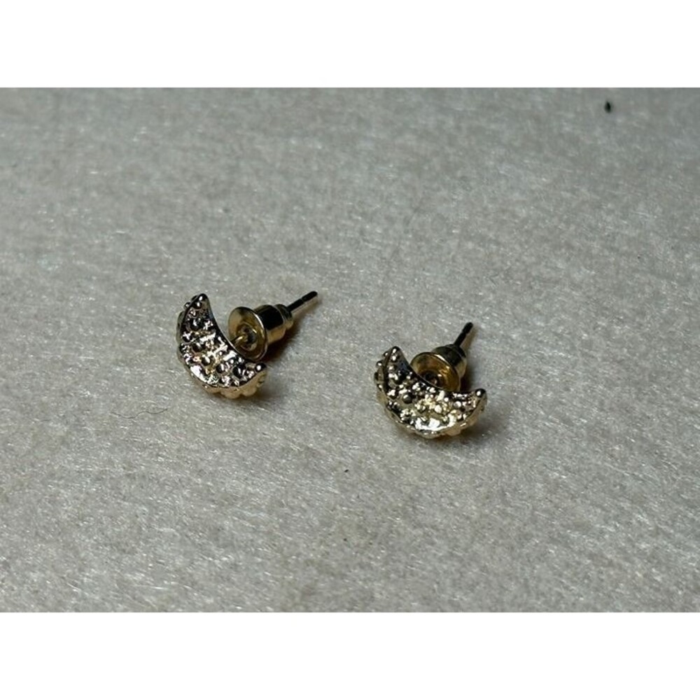 gold tone textured crescent moon stud earrings celestial jewelry nwt new gift